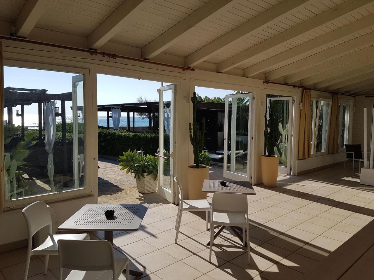 La Giara Resort Torre San Giovanni Buitenkant foto